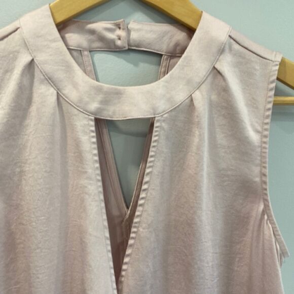 Express Sleeveless Waist Bow Dusty Rose Blouse - Picture 3 of 7
